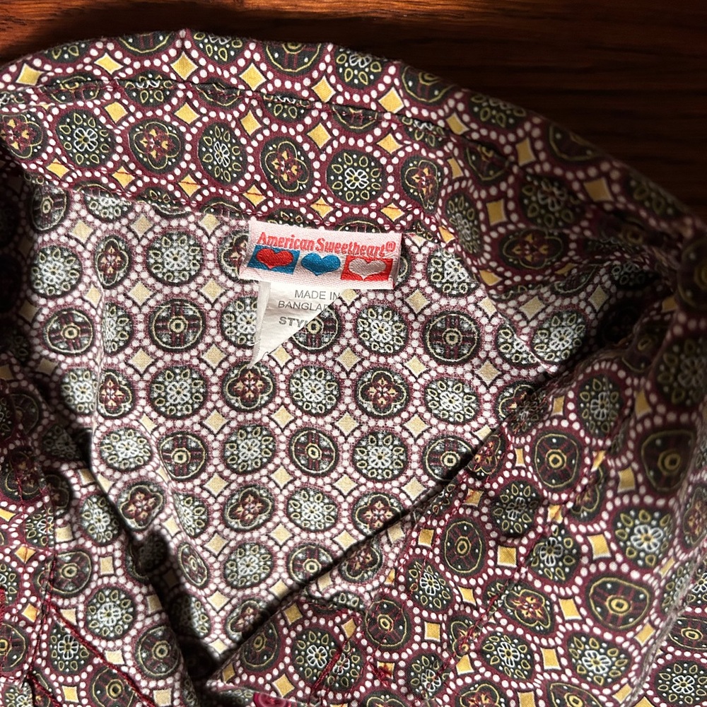 Chic Women's Patterned Button-Down Shirt - image 4